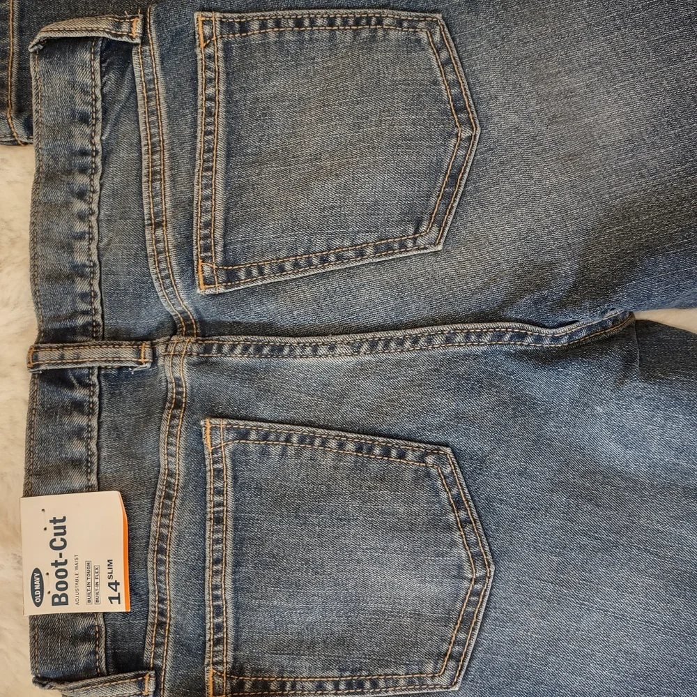 NEW Old Navy Boot Cut Jeans - Picture 12 of 16